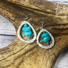 Load image into Gallery viewer, Elk Antler Earrings