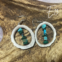 Load image into Gallery viewer, Elk Antler Earrings